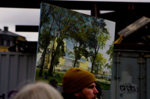 Framför Nobelcentret ska det bli en park med så här fina och höga träd.
